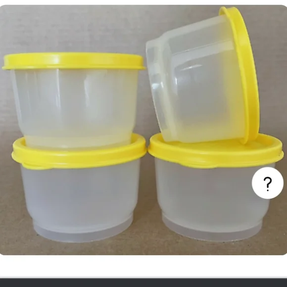 Tupperware Snack Cups set of 4 x 4oz Clear Containers with Yellow or White Seals - Picture 4 of 16